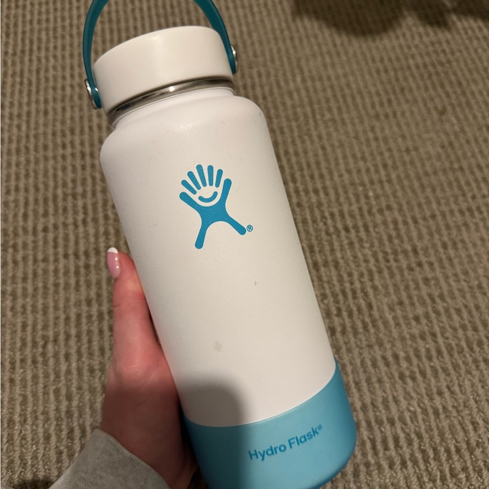 Hydro Flask White and Blue Water Bottle